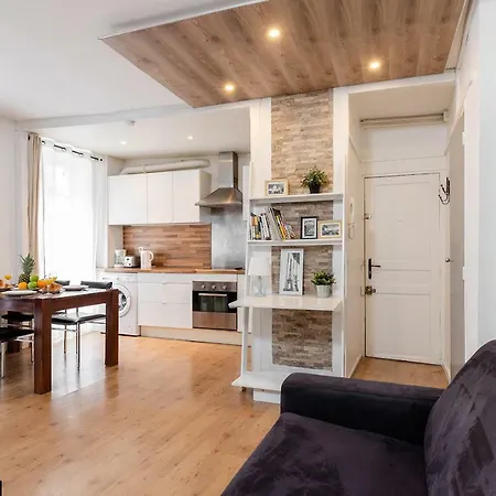 Appartamento Rue Cler - Eiffel Tower Area Private Apartment- 30 Nuits Min *